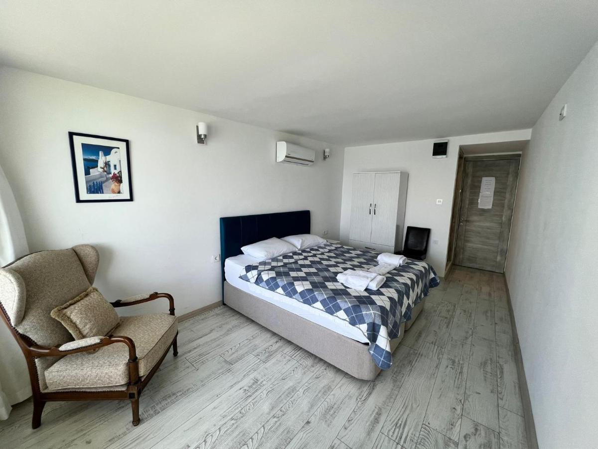 Giritli Rum Meyhanesi & Butik Otel Karaburun  Ngoại thất bức ảnh