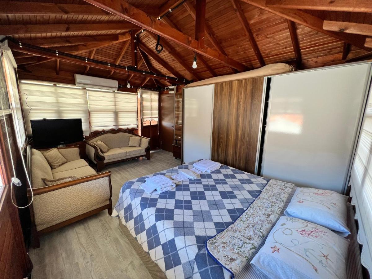 Giritli Rum Meyhanesi & Butik Otel Karaburun  Ngoại thất bức ảnh