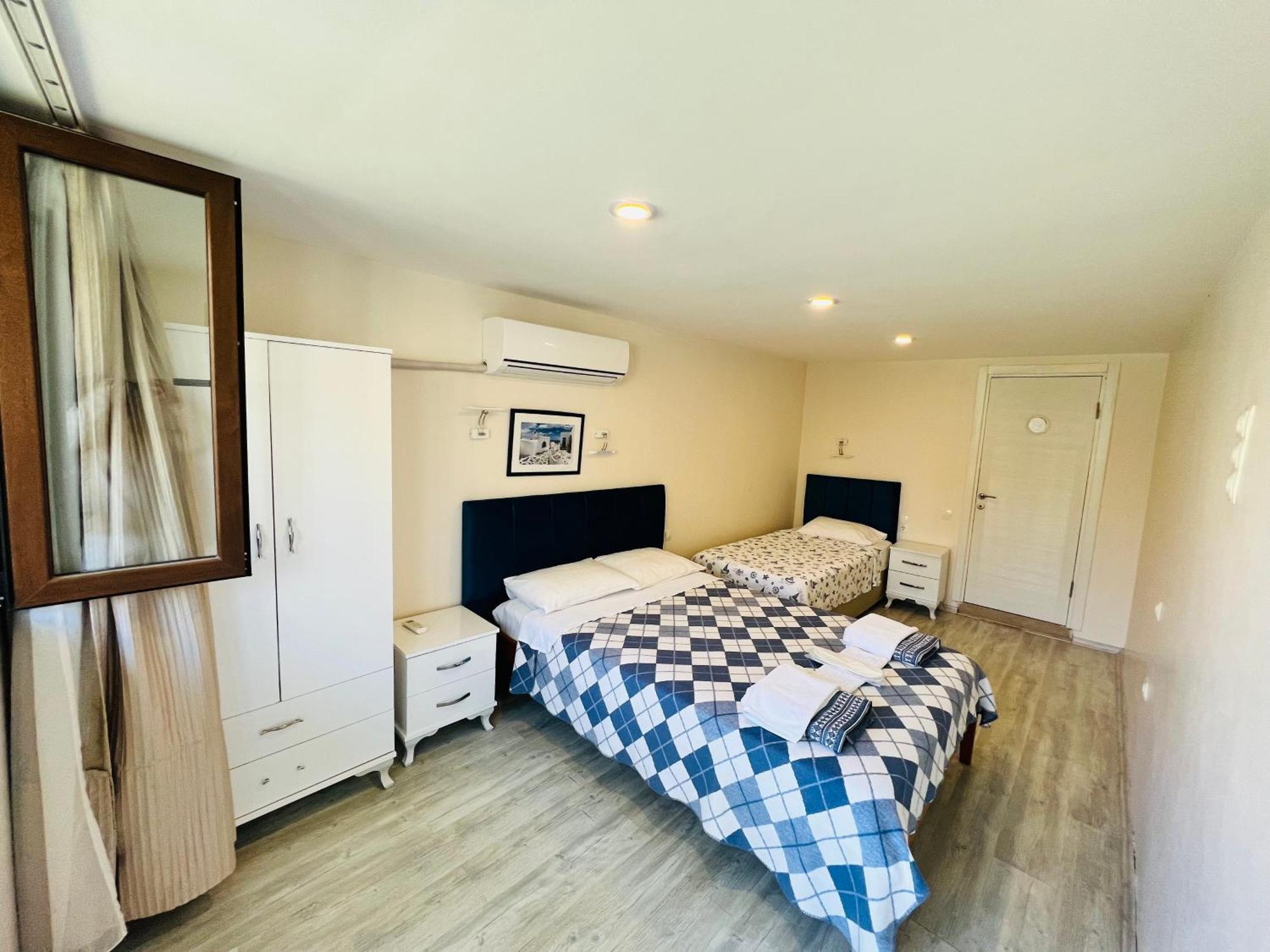 Giritli Rum Meyhanesi & Butik Otel Karaburun  Ngoại thất bức ảnh